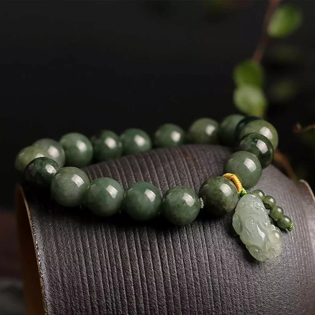 Attract wealth-Jadeite Pixiu jade bracelet